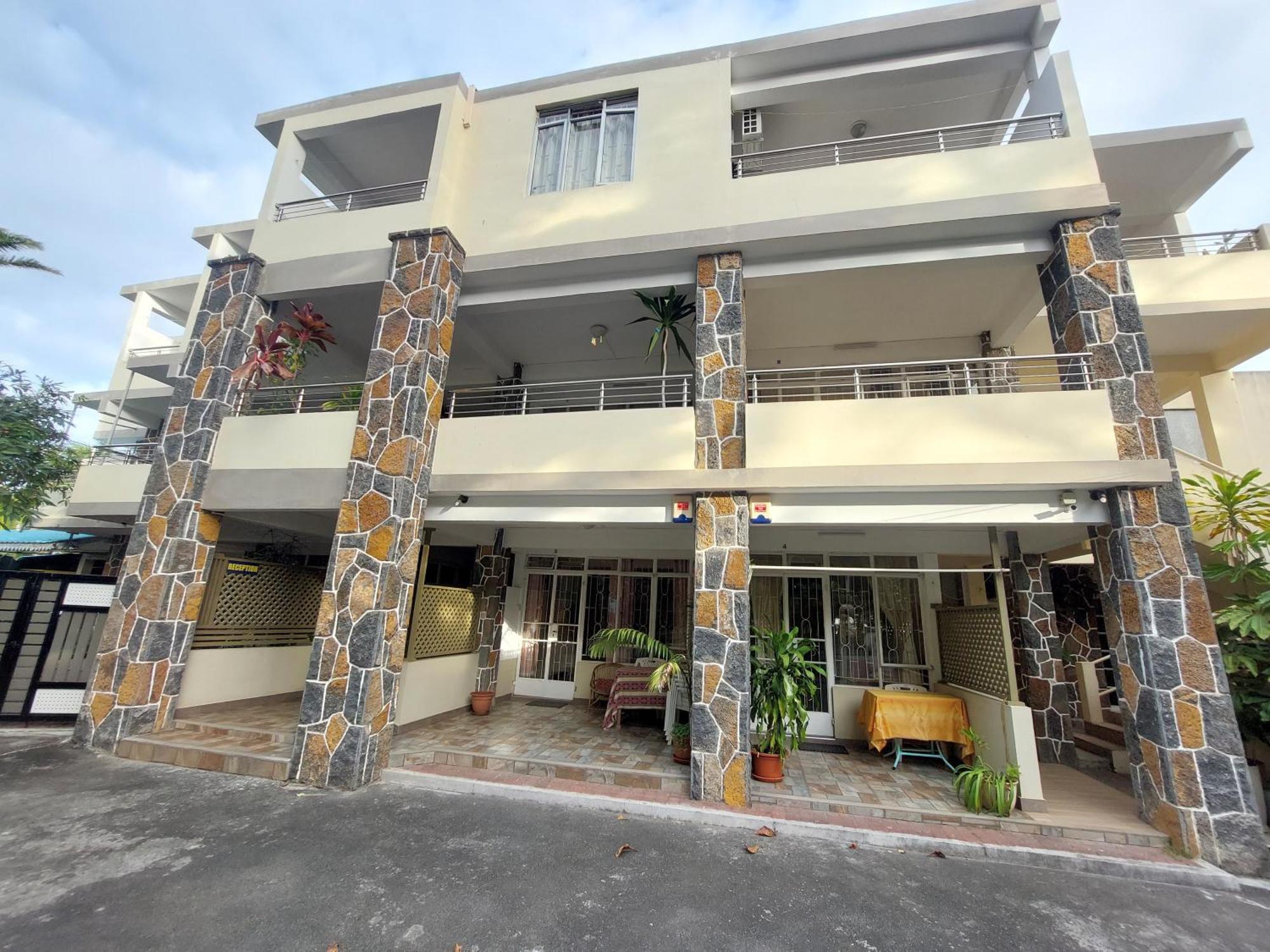 Pereybere Beach Apartments ภายนอก รูปภาพ